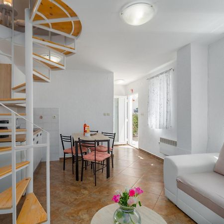 Apartment Leni Near Beach Пореч Екстер'єр фото